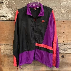VINTAGE Nike retro windbreaker jacket